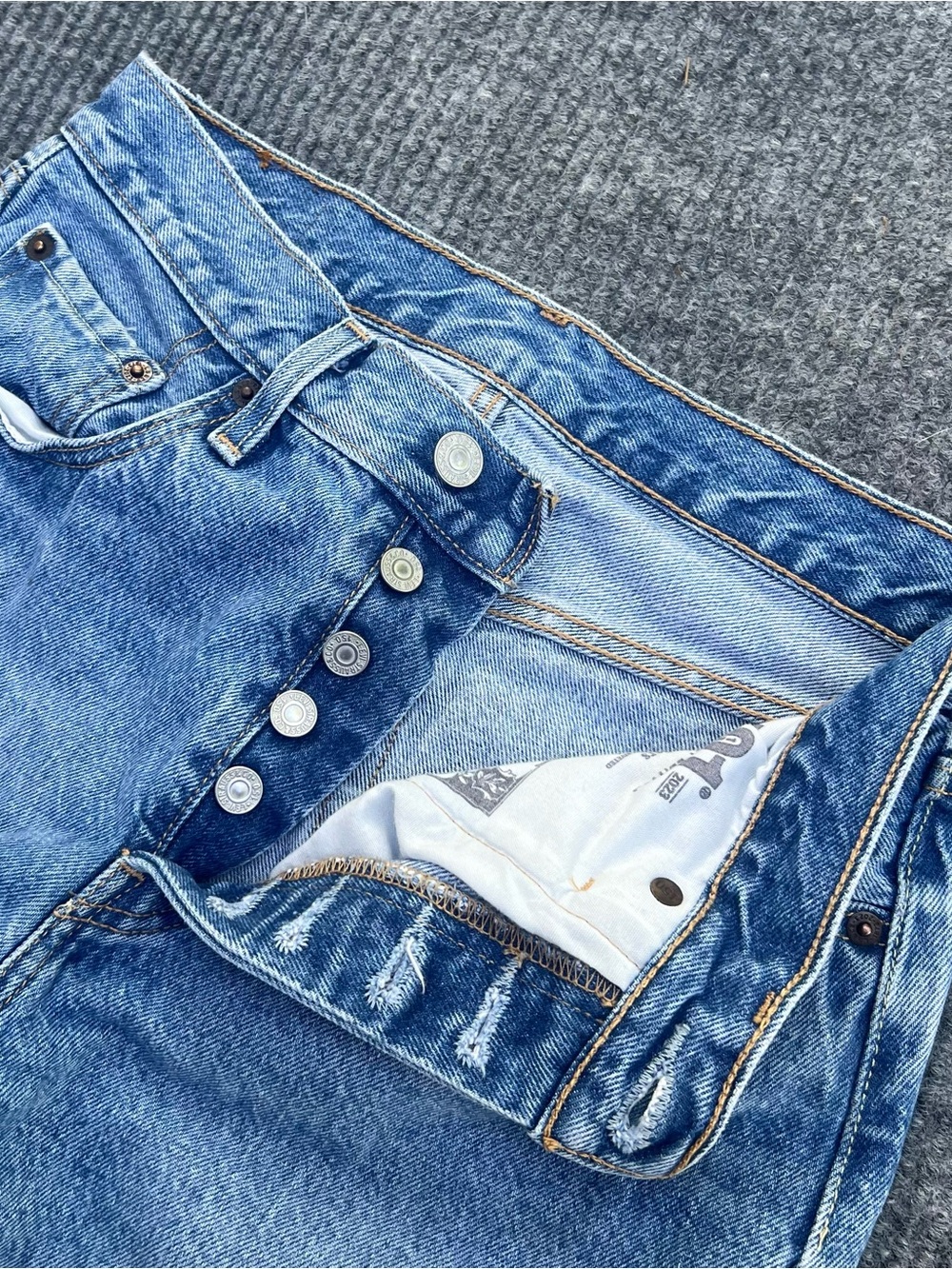 Levi’s 501 105th Anniversary Jeans - Picture 7 of 8